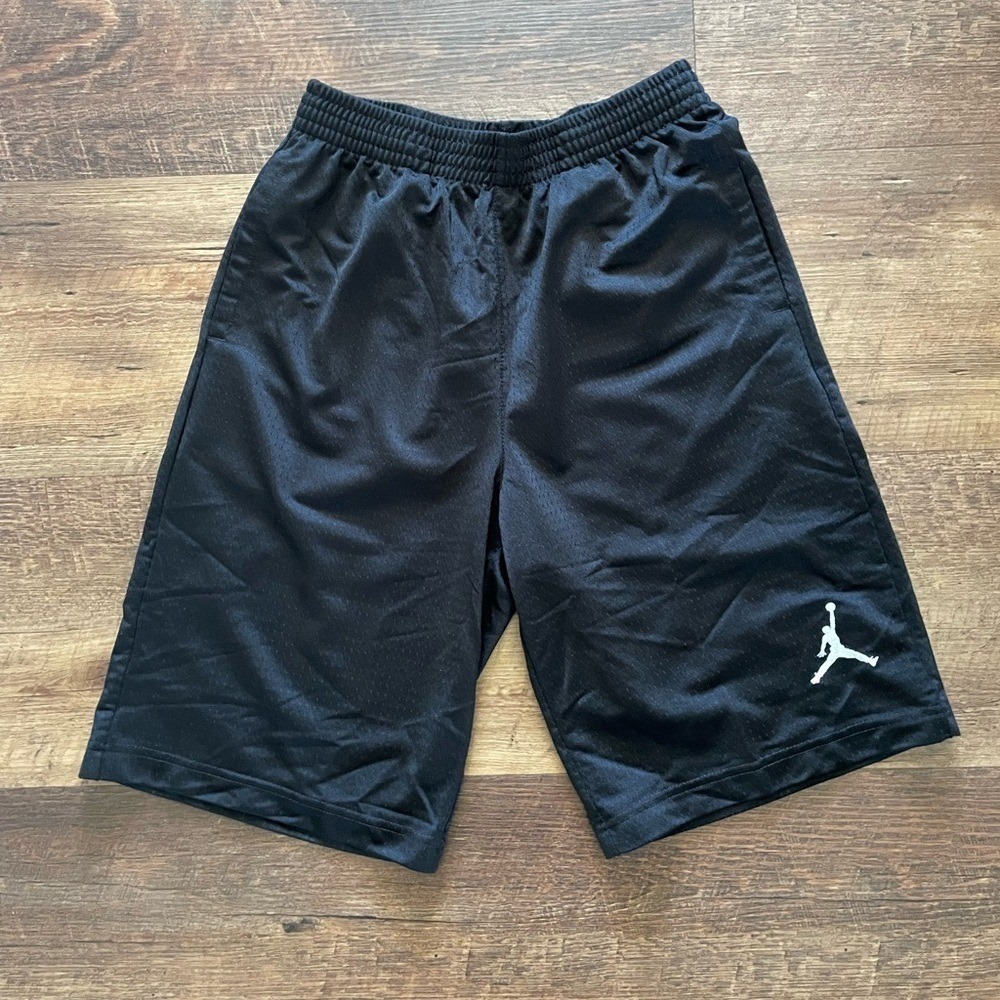 Jordan Black Mesh Basketball Shorts Jumpman Logo Boys XL Athleisure Gym Running